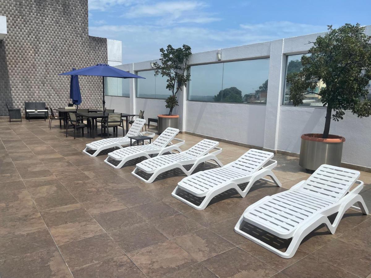 Suite Frente Al Rio En Puerto Santa Ana Riverfront Guayaquil Extérieur photo